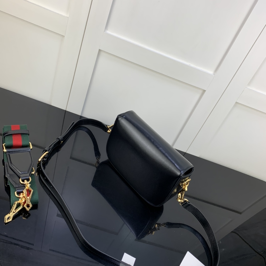 Gucci Satchel Bags